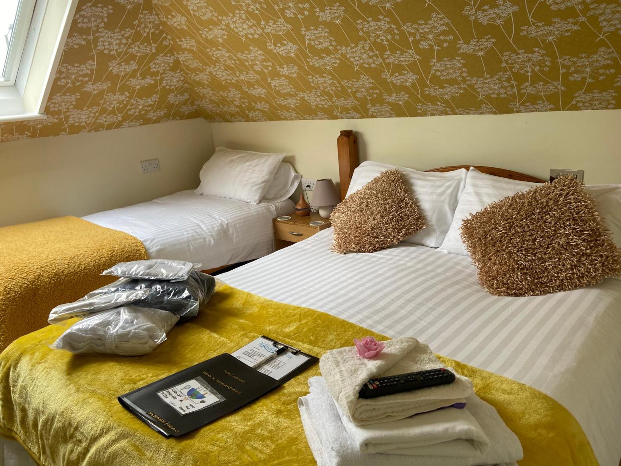 Aquarius B&B New Quay Buitenkant foto